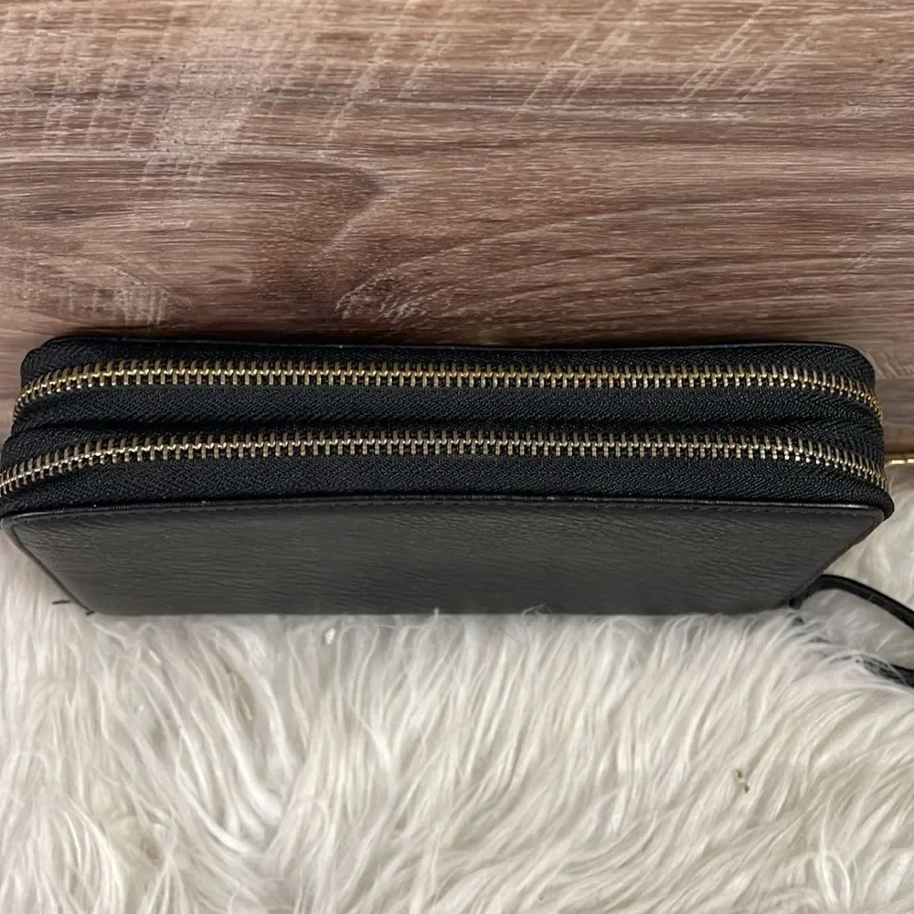 Ladies Black Clutch Wristlet , Zippered Pockets